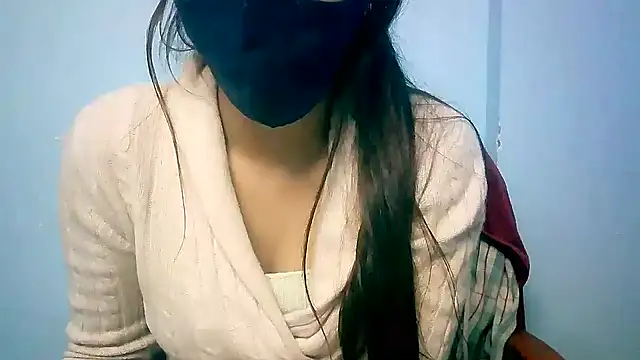 lovelydesi21 online show from 12/13/24, 02:05