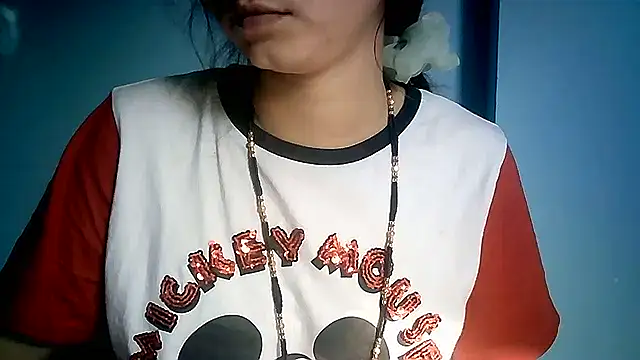 lovelydesi21 online show from 12/19/24, 05:07