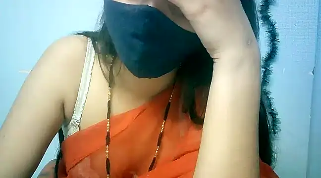 lovelydesi21 online show from 12/22/24, 04:17