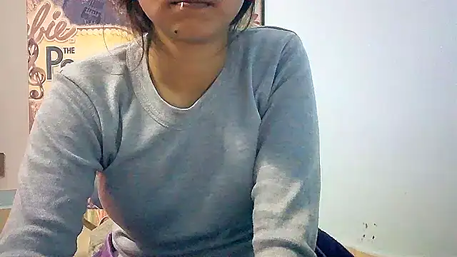 lovelydesi21 online show from 01/10/25, 02:34