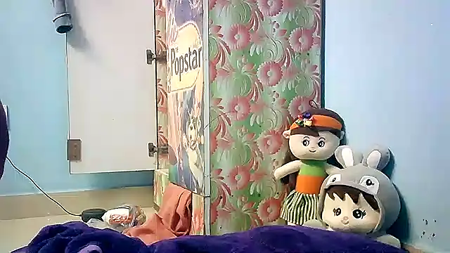 lovelydesi21 online show from 01/12/25, 02:30