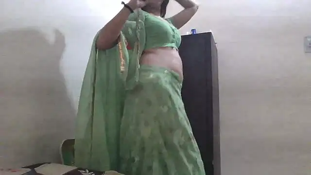 lovelydesi21 online show from 01/07/26, 05:04