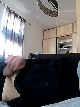 Snapshot of Roman0798 chatting on 02/28/25, 09:36 Roman0798 online show from 02/28/25, 09:36