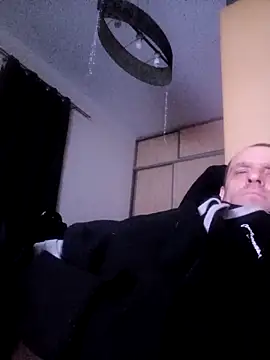 Roman0798 online show from 03/02/25, 09:11