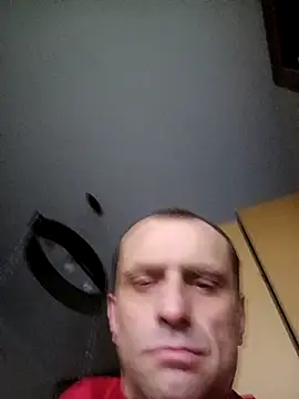 Snapshot of Roman0798 chatting on 03/10/25, 03:34 Roman0798 online show from 03/10/25, 03:34