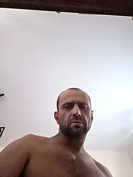 Snapshot of Roman0798 chatting on 09/24/25, 09:45 Roman0798 online show from 09/24/25, 09:45