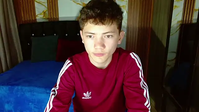 Snapshot of cruz_dante chatting on 03/21/26, 10:13 cruz dante online show from 03/21/26, 10:13