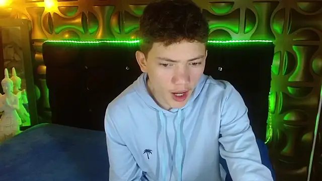 Snapshot of cruz_dante chatting on 03/24/26, 07:08 cruz dante online show from 03/24/26, 07:08