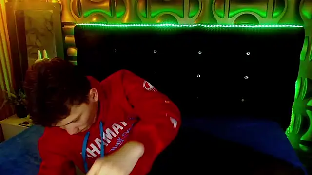 Snapshot of cruz_dante chatting on 03/27/26, 07:24 cruz dante online show from 03/27/26, 07:24