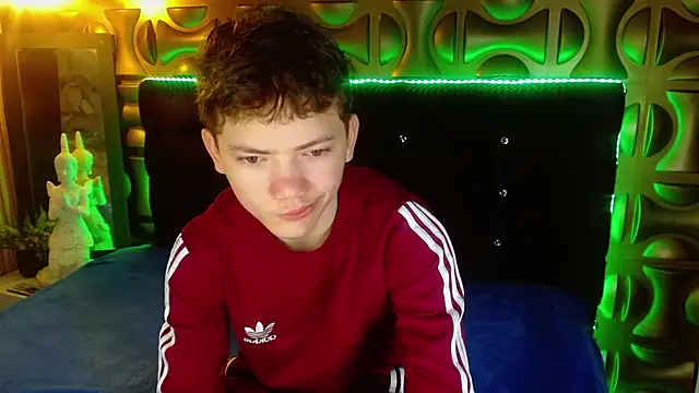 Snapshot of cruz_dante chatting on 03/30/26, 07:15 cruz dante online show from 03/30/26, 07:15