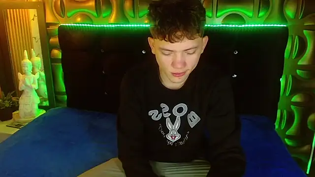 Snapshot of cruz_dante chatting on 04/12/26, 07:08 cruz dante online show from 04/12/26, 07:08