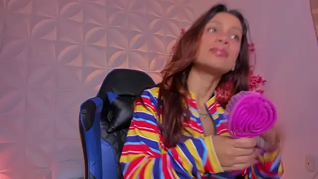 cora 22 online show from 02/24/26, 12:58