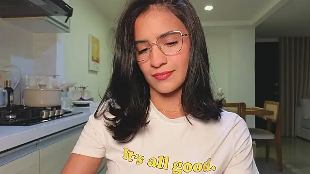 I am kat online show from 03/12/26, 03:34