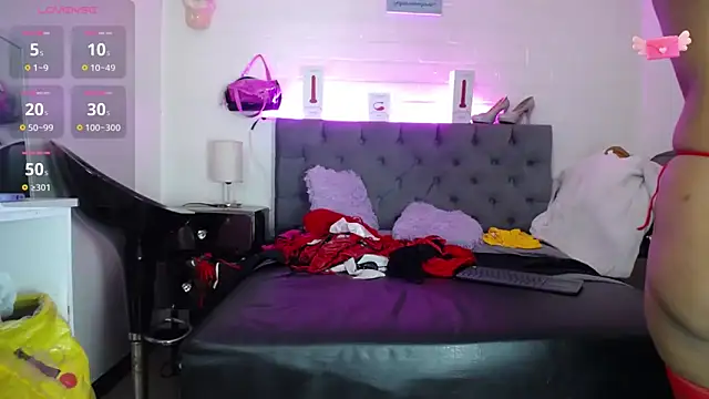 louise nails online show from 03/06/25, 02:08