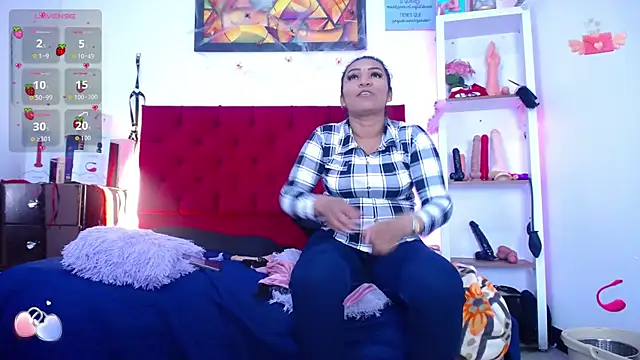 louise nails online show from 11/14/25, 03:00