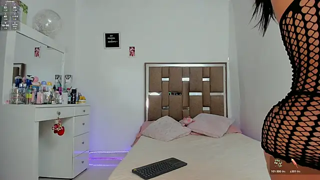 kendall-ewers online show from 11/07/25, 12:10