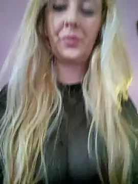 Snapshot of VictoriaMiami chatting on 02/08/26, 11:46 VictoriaMiami online show from 02/08/26, 11:46