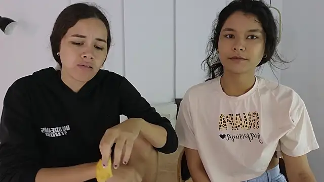 sexychanell 18 online show from 10/05/25, 01:09