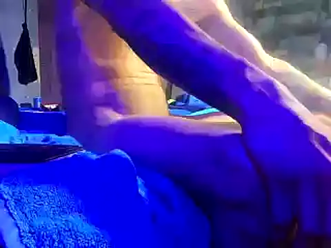 Snapshot of DarkHorse89 chatting on 01/31/25, 06:57 DarkHorse89 online show from 01/31/25, 06:57