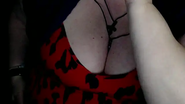 Snapshot of mayasmith chatting on 05/16/26, 01:21 mayasmith online show from 05/16/26, 01:21