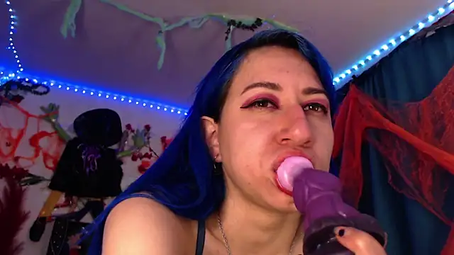 pussytight pervert online show from 10/21/25, 11:05