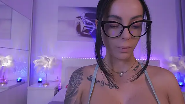 Snapshot of Mazeekiin30X chatting on 11/06/25, 03:57 Mazeekiin30X online show from 11/06/25, 03:57