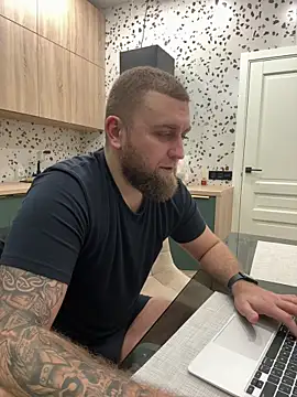 Snapshot of Bear_bear_ chatting on 02/12/25, 07:56 Bear bear online show from 02/12/25, 07:56