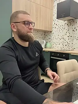 Snapshot of Bear_bear_ chatting on 02/25/25, 05:58 Bear bear online show from 02/25/25, 05:58