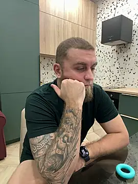 Snapshot of Bear_bear_ chatting on 03/03/25, 10:42 Bear bear online show from 03/03/25, 10:42