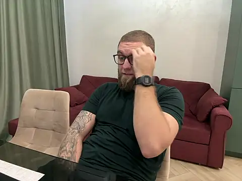 Snapshot of Bear_bear_ chatting on 03/13/25, 07:53 Bear bear online show from 03/13/25, 07:53