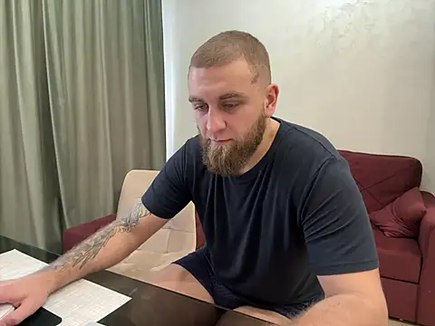 Snapshot of Bear_bear_ chatting on 03/19/25, 07:29 Bear bear online show from 03/19/25, 07:29