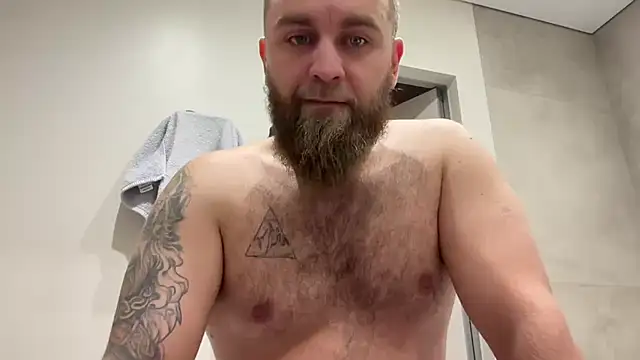 Snapshot of Bear_bear_ chatting on 11/09/25, 08:45 Bear bear online show from 11/09/25, 08:45