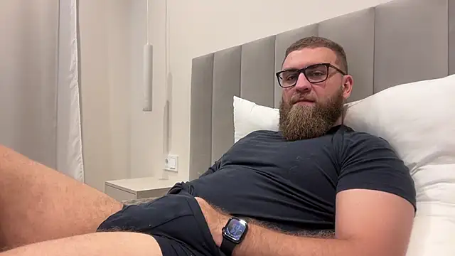 Snapshot of Bear_bear_ chatting on 11/10/25, 11:09 Bear bear online show from 11/10/25, 11:09