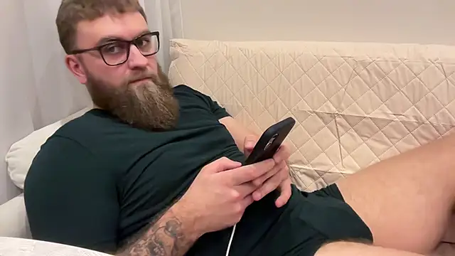 Bear bear  online show from 01/16/26, 02:32