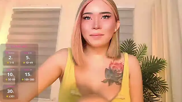 Snapshot of Yourdreamcum_ts chatting on 12/16/25, 11:32 Yourdreamcum ts online show from 12/16/25, 11:32