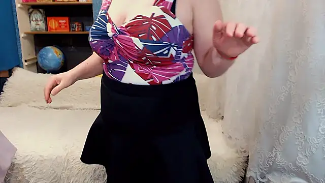 Snapshot of Rainbow_lady chatting on 12/03/24, 03:11 Rainbow lady online show from 12/03/24, 03:11