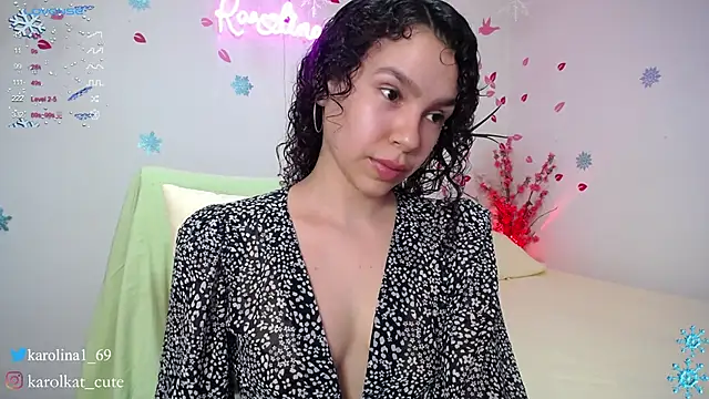 Karolina 1 online show from 12/27/24, 09:43