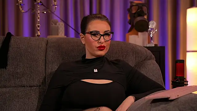 Snapshot of kelly_kent chatting on 01/29/25, 10:11 kelly kent online show from 01/29/25, 10:11