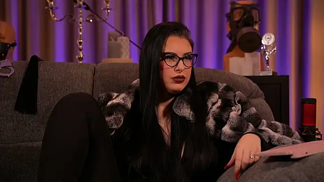 Snapshot of kelly_kent chatting on 02/11/25, 12:59 kelly kent online show from 02/11/25, 12:59