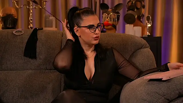 Snapshot of kelly_kent chatting on 09/21/25, 10:55 kelly kent online show from 09/21/25, 10:55