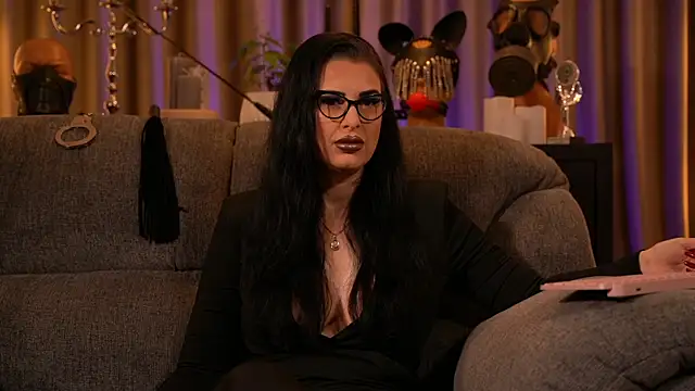 Snapshot of kelly_kent chatting on 10/16/25, 10:33 kelly kent online show from 10/16/25, 10:33