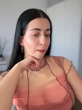 Emylia online show from 01/30/25, 04:02