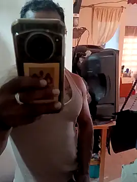 Snapshot of ivandignity chatting on 12/18/25, 09:54 ivandignity online show from 12/18/25, 09:54