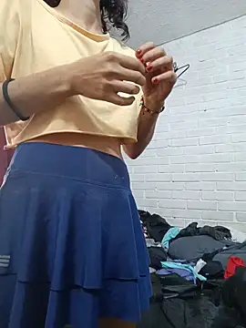 valeriaswang Lucas online show from 12/21/25, 07:10