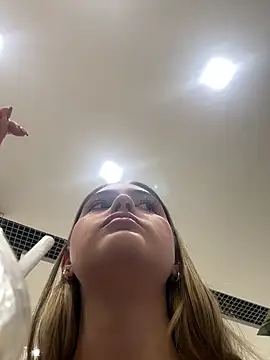 sofia henaok online show from 03/13/25, 06:45