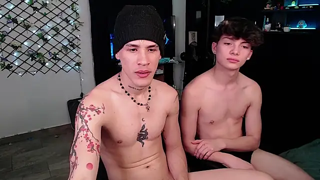 Snapshot of andybxby chatting on 01/22/25, 12:06 andybxby online show from 01/22/25, 12:06