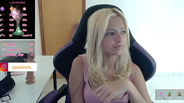 Snapshot of jujubinhahot chatting on 01/31/25, 12:07 jujubinhahot online show from 01/31/25, 12:07