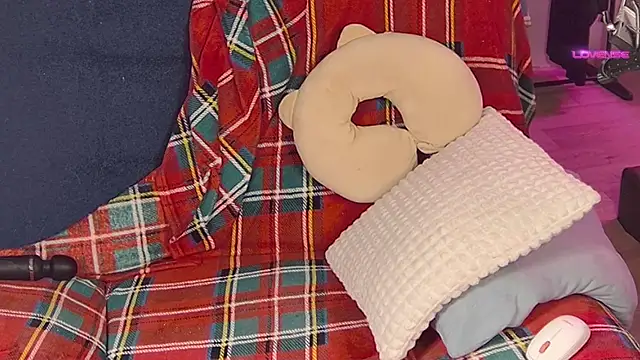 Snapshot of cutenessa chatting on 01/26/25, 03:06 cutenessa online show from 01/26/25, 03:06