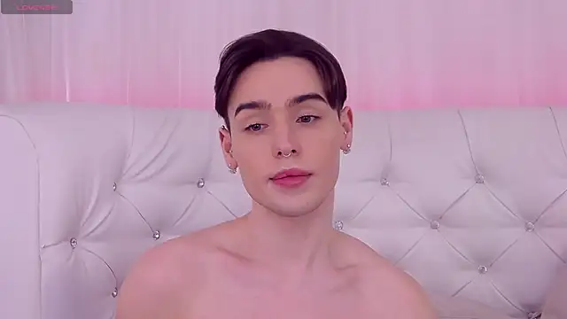 Snapshot of RobbyCharming chatting on 02/04/25, 04:48 RobbyCharming online show from 02/04/25, 04:48