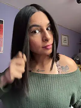 charlotte stevenss  online show from 10/12/25, 03:00